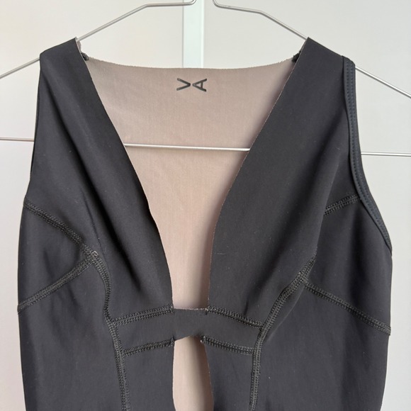 Varley Activewear Revolve Sleeveless Bodysuit sz S  Keyhole Cutout Activewear‎ - Picture 2 of 5